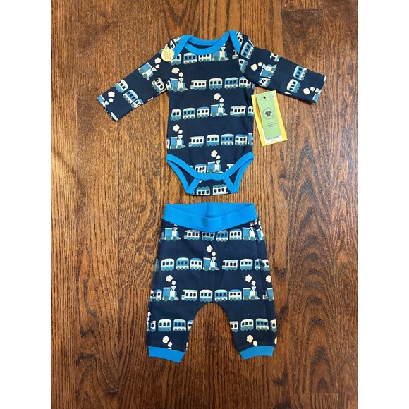 monica + andy Other - Monica and Andy - NB Onesie and pant set with trains. NWT